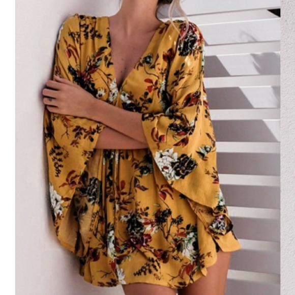 🌹FINAL SALE🌹Batwing Sleeve Tunic Dress - Picture 3 of 8